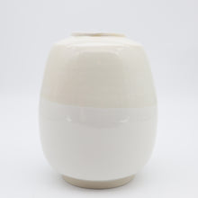 Load image into Gallery viewer, Beautiful large white vase
